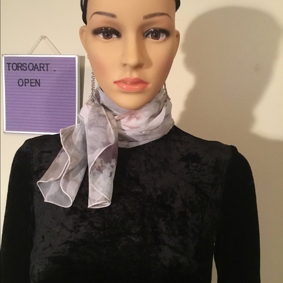 Light floral pattern purple green tan ecru scarf - Picture 3 of 3